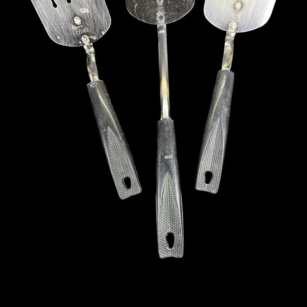 EKCO Keyhole Slotted Spatula Chrome Finish Black Handle MCM Vintage 10